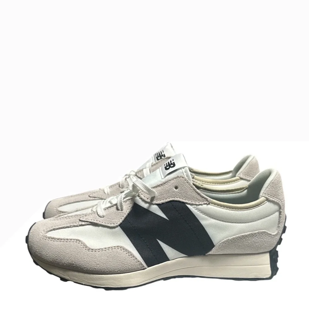 NWOT, New Balance 327 Sea Salt Black Suede Sneakers GS327FE Boys 7 Womens 8.5
